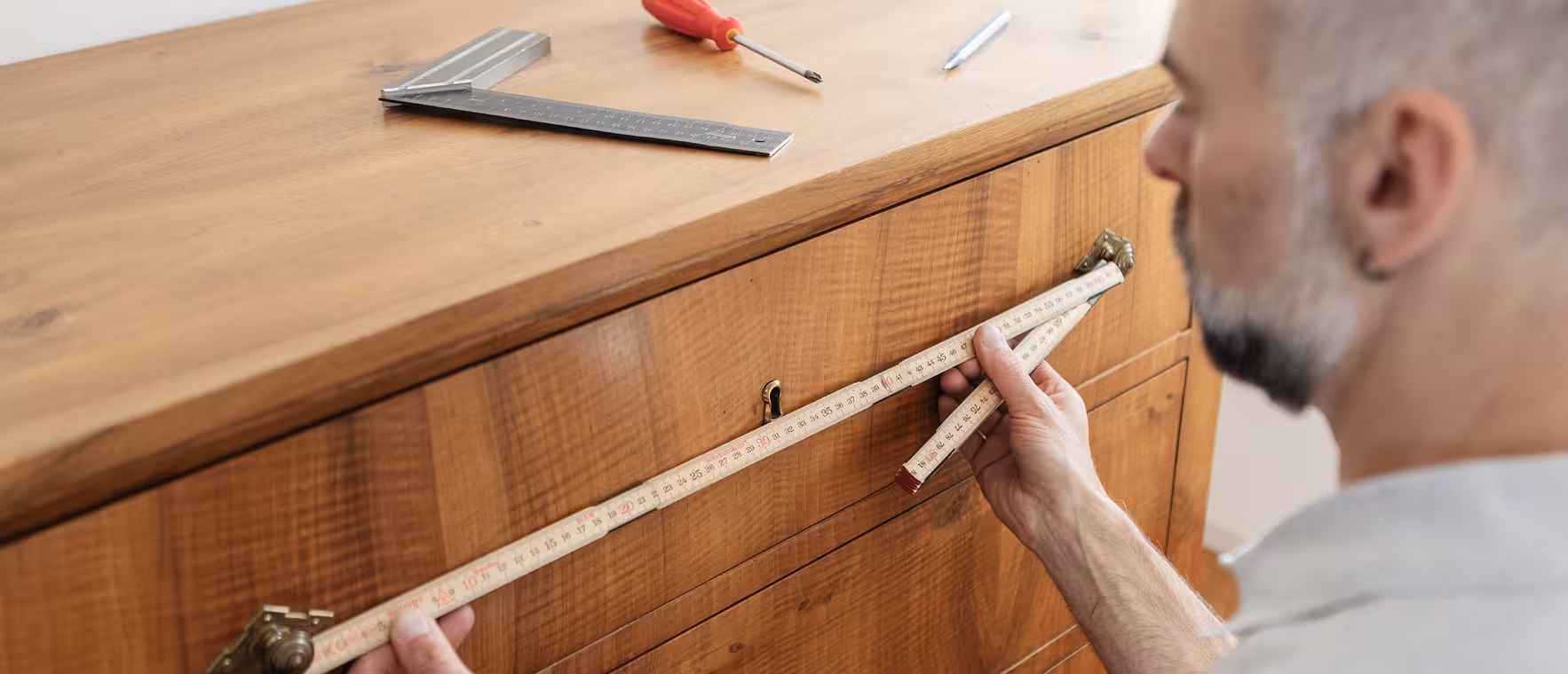 Hermann-Liegenschaftsdienst Möbelrestaurationen